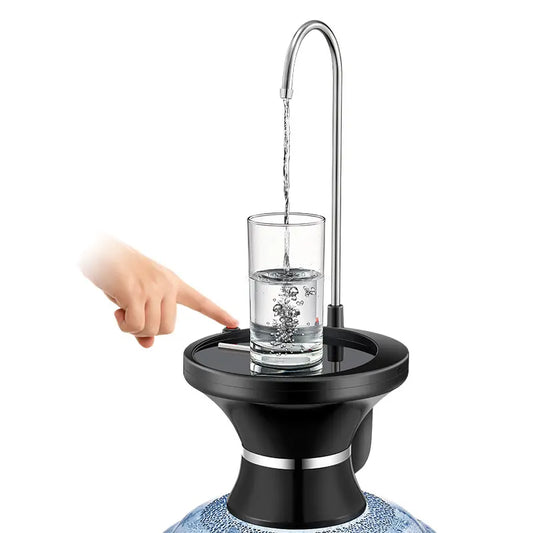 Dispenser automat pentru apă cu suport pentru pahar
