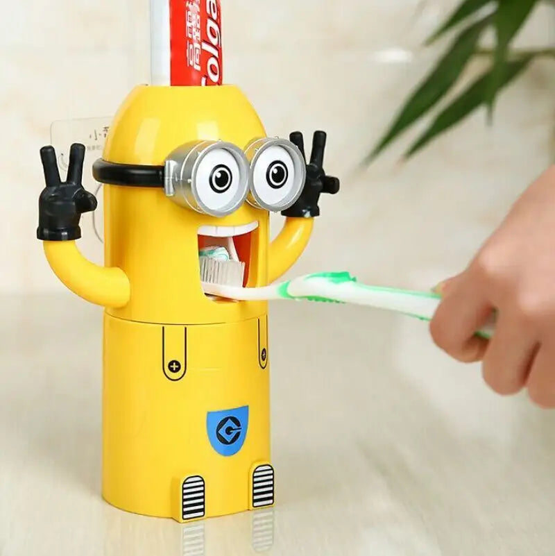 Dozator pastă de dinți cu suport pentru 2 periuțe, model Minions