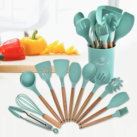 Set 12 ustensile de gătit din silicon, mâner rezistent din bambu