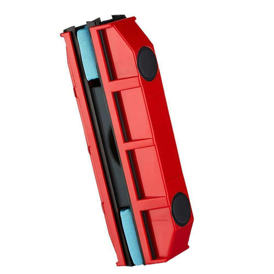 Dispozitiv magnetic special pentru curățatea geamurilor